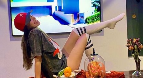 Madison Carter nude model picture