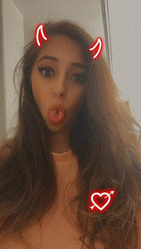 Madison Carter high quality star photos