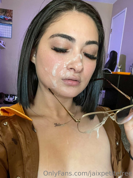 Jaixpetite perfect star pic