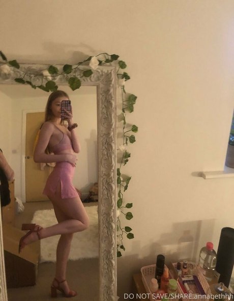 Annabeth Davies model pornographic photo