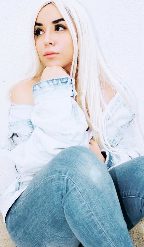 Lilmg_ pornographic model pictures