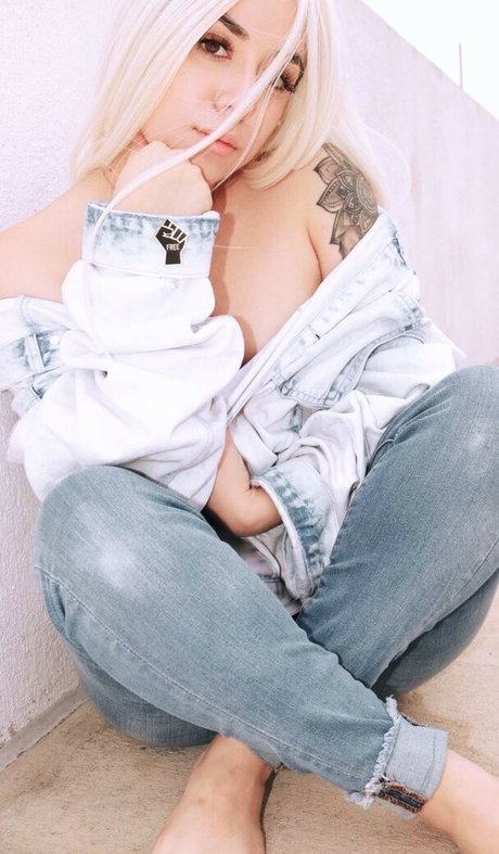 Lilmg_ adult model photos