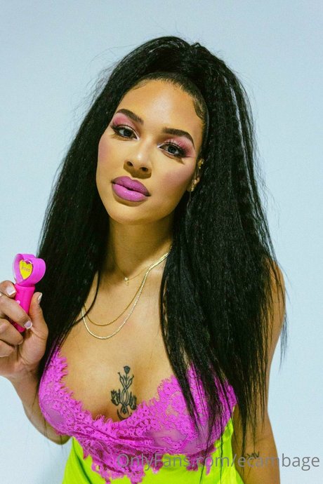 Elizabeth Cambage nudes actress picture