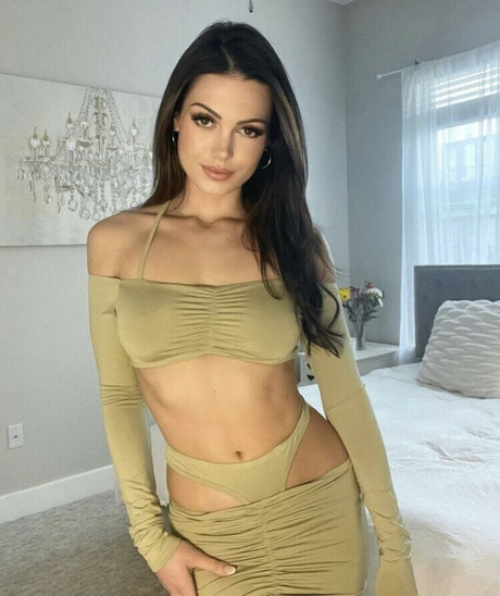 Fernanda Santini nice actress images