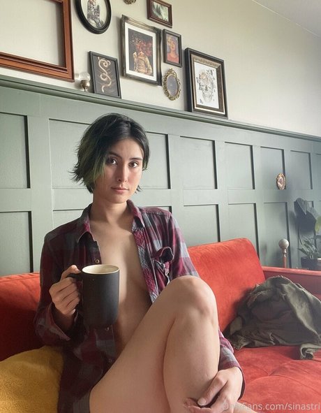 Sinastri erotic star photo