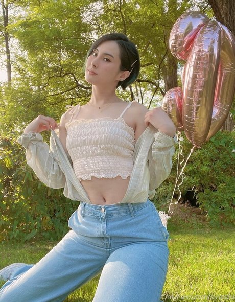 Sinastri hd actress pics