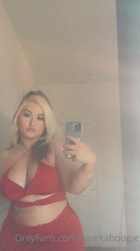 ainekaboogie star adult image