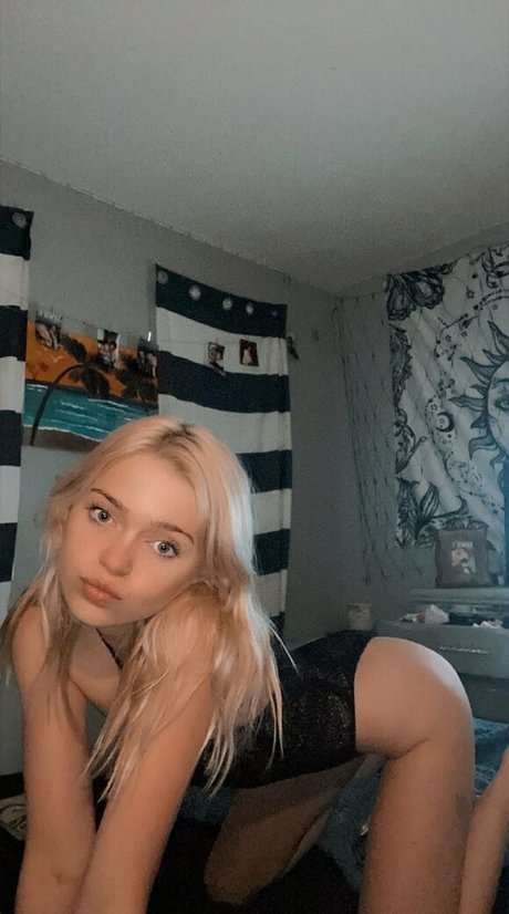 Kayleighbabyyy sex model images