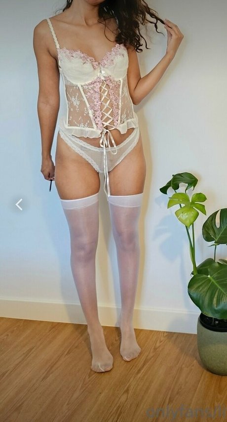 Littleviee pornstar nude images