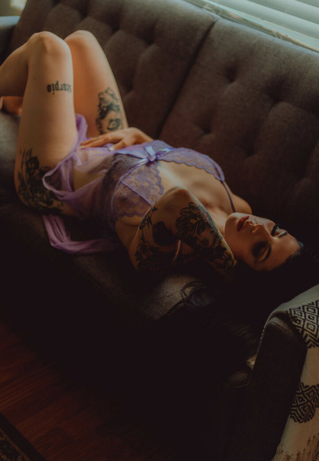 Thatsoraven95 naked actress img