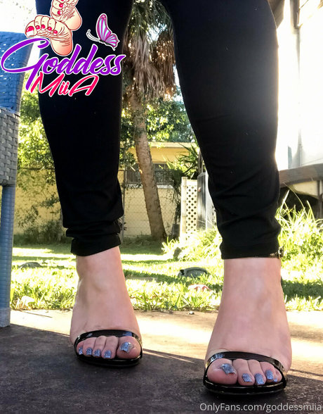 Goddess Miiaa star pornographic photos