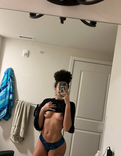 lianamariee xxx actress gallery