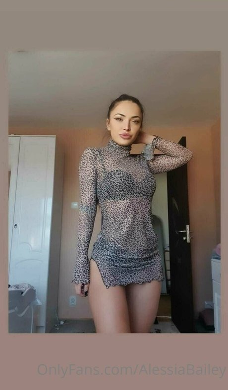 Alessiabailey xxx actress photo