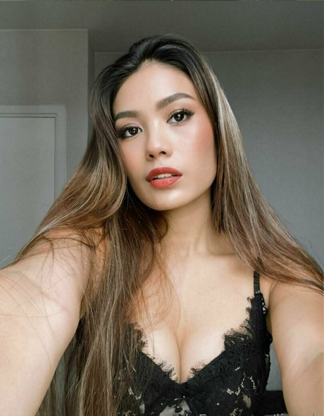 liakoh sexy pornstar photos