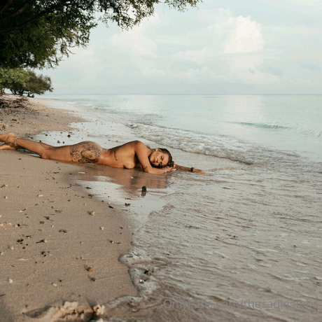 Sadie Gibbs art model archive