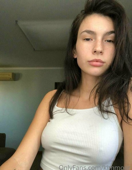 Kim Moor nice star pictures