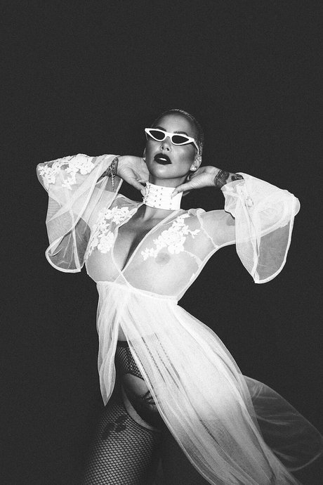 Amber rose hot pornstar photo