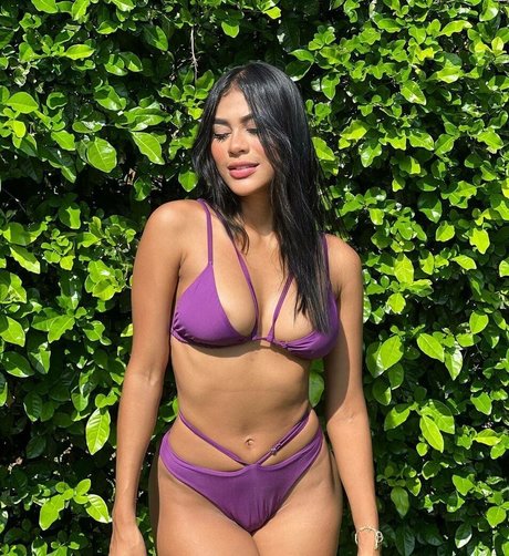 La Jary sex model archive