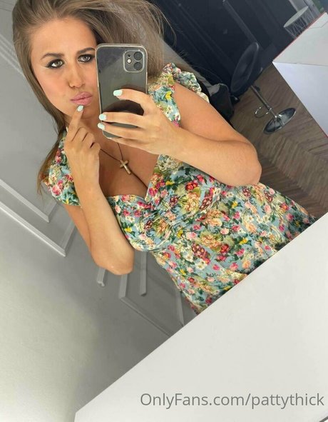 pattythick xxx model picture