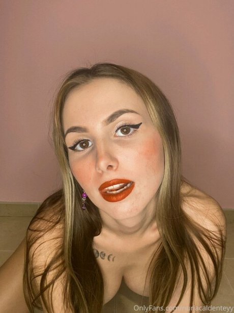 nuriacaldenteyy star xxx pictures