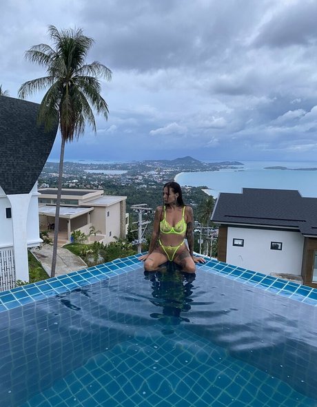 Latisha Blesk model erotic archive