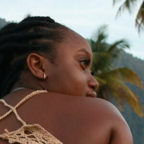 FREAKDOLL perfect actress photos