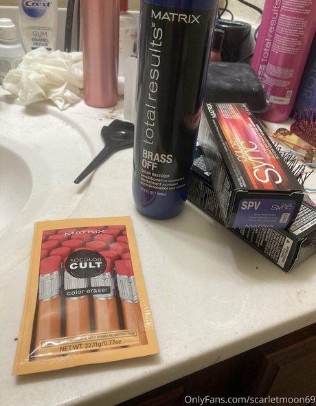 Scarlet Moon pornstar high quality gallery