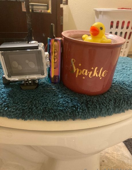 Scarlet Moon star high quality gallery