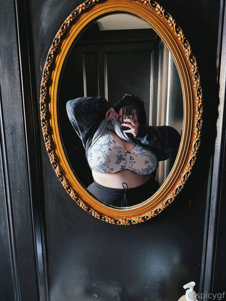 Spicygf erotic star picture