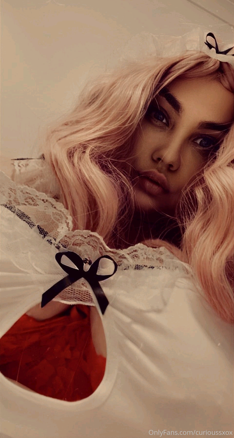 Curioussxox porn model photo