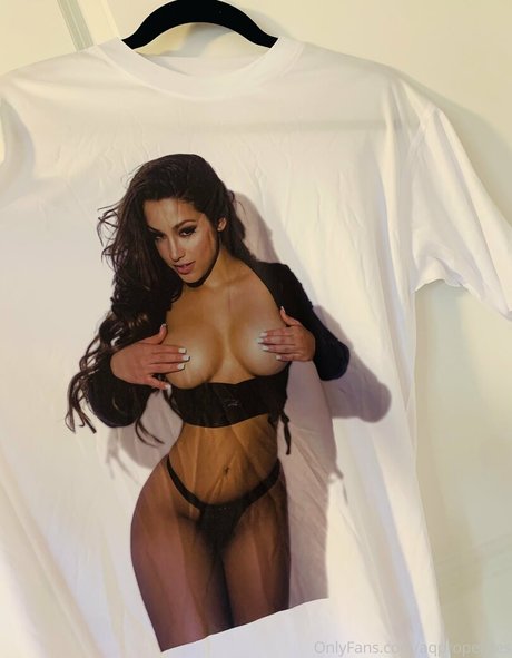 Abella Anderson star adult archive