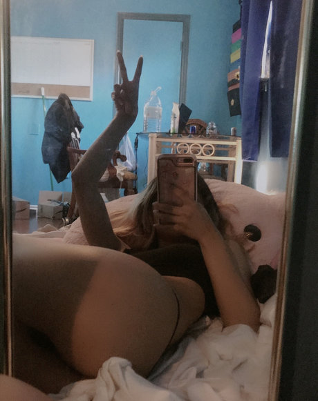 eveable xxx actress picture