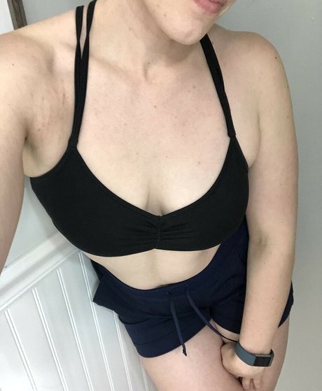 Emily Sequoia hot pornstar gallery