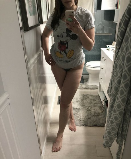 Emily Sequoia star porn images