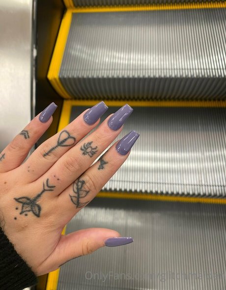 Glitchmaiden sexy model gallery