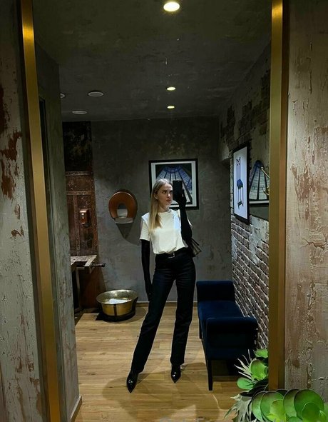 eva e pornstar perfect images