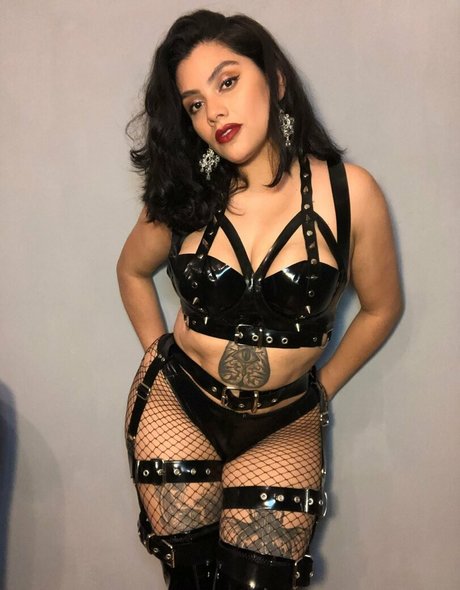 mature wife onlyfans beautiful gallery