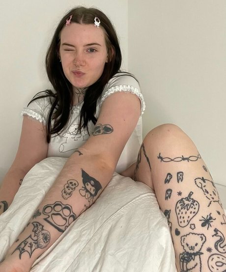 thicktinker nude star pictures