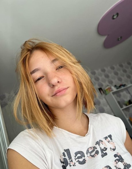 Sonya Solanski porn star gallery