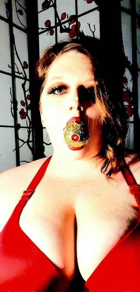 dream lily nudes model picture