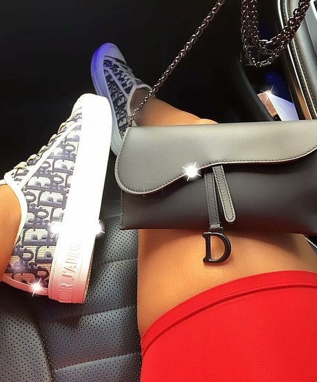 Princess Jasmin model nude photos