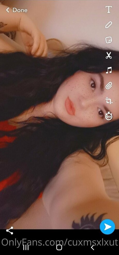 cuxmsxlxut sexy actress image