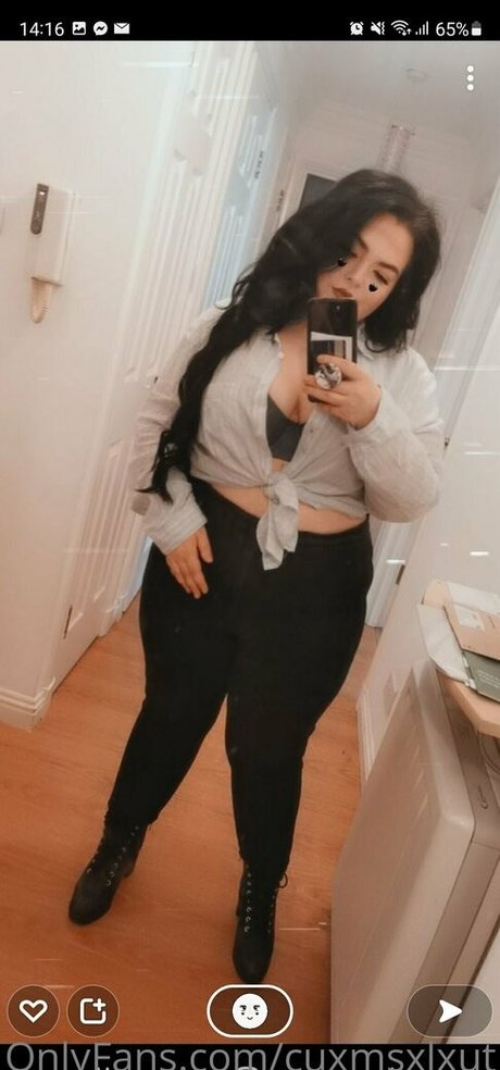 cuxmsxlxut hot star pic