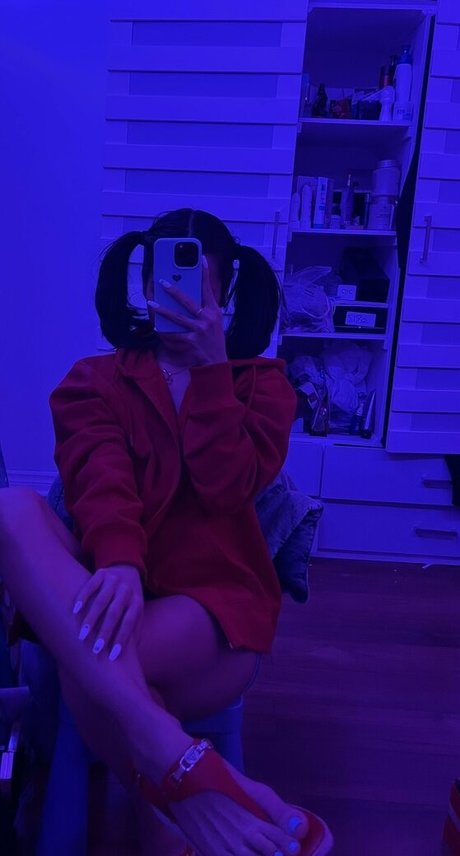 siaasmr high quality actress photos