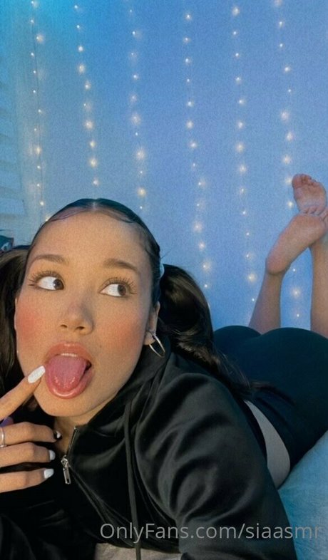 siaasmr star nude picture