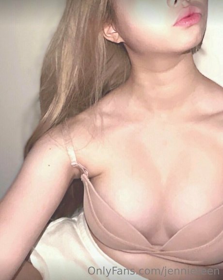 jennieteen exclusive pornstar pictures