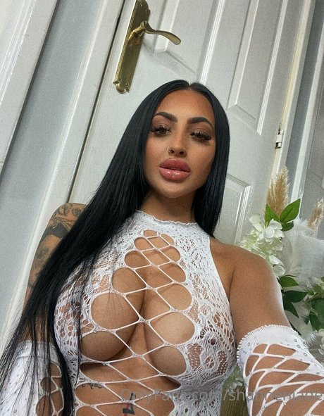 shannenjade erotic model img