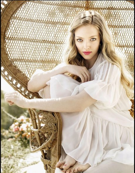 Amanda Seyfried model nude picture