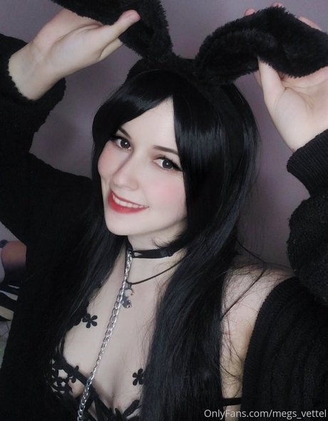 Megumi Vettel erotic star photo