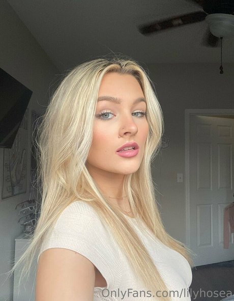 Lily Hosea model nudes archive